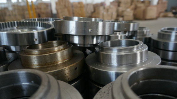 Μεταβλητό δαχτυλίδι CNC φλαντζών CB DIN 35CrNiMo που επεξεργάζεται τα μέρη για τα παράκτια μηχανήματα στη μηχανή